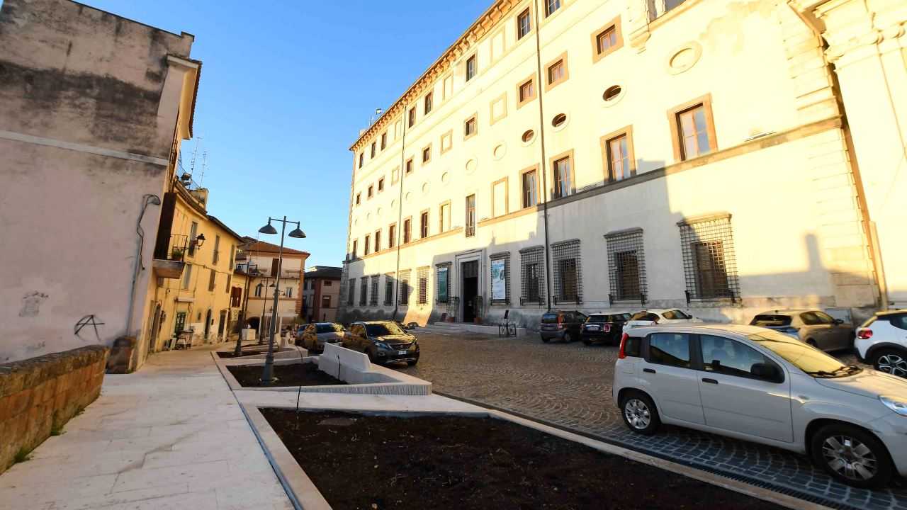 Piazza Umberto Pilozzi, Valmontone