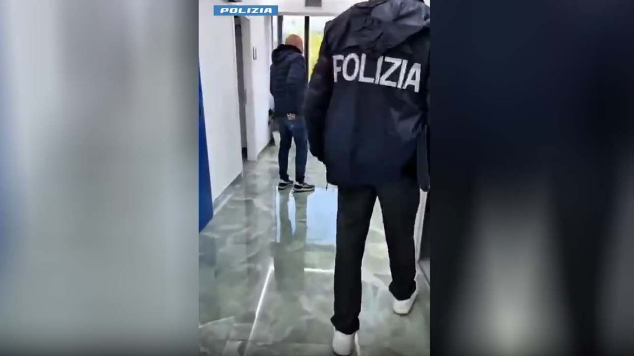 Polizia sequestra Clinica cinese illegale