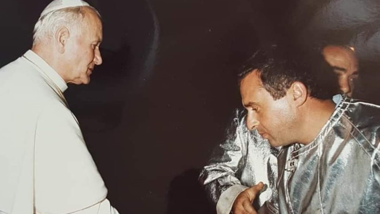 Maresciallo Nicola Panei con il Papa wojtyla