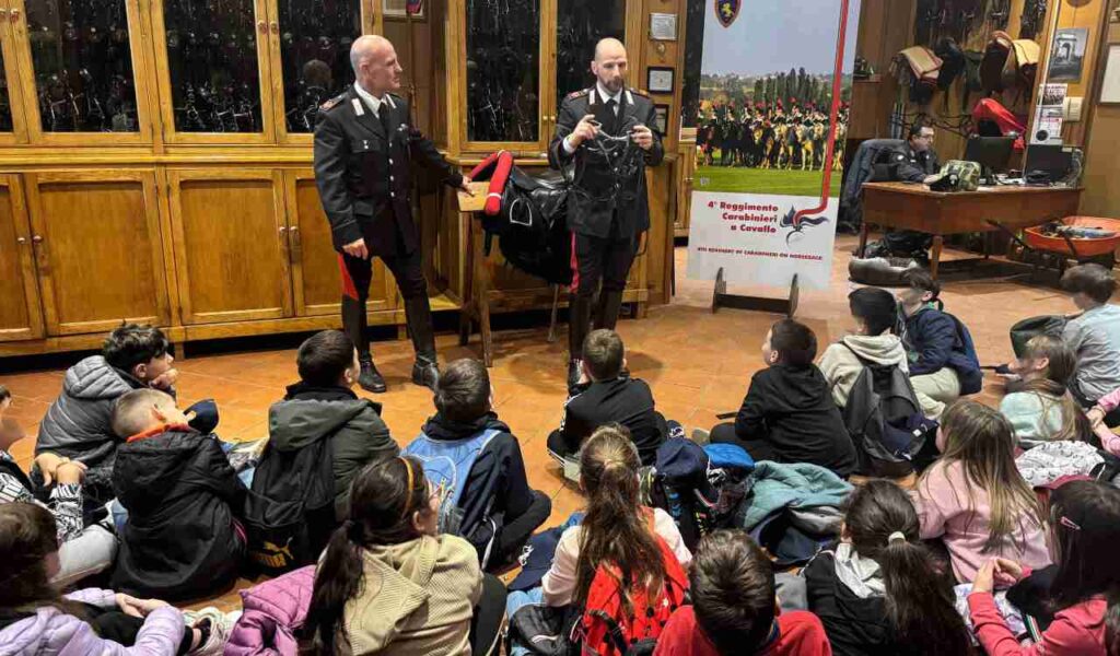 Alunni di Artena alla caserma
