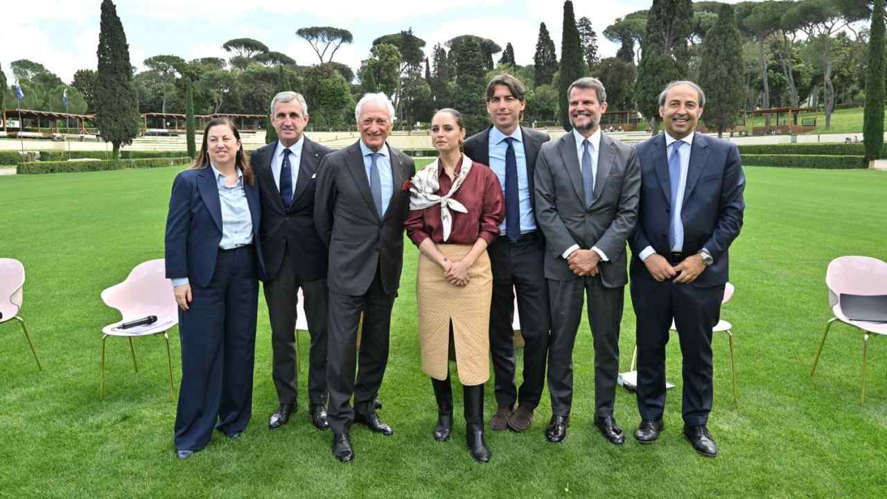 Piazza di Siena, Roma