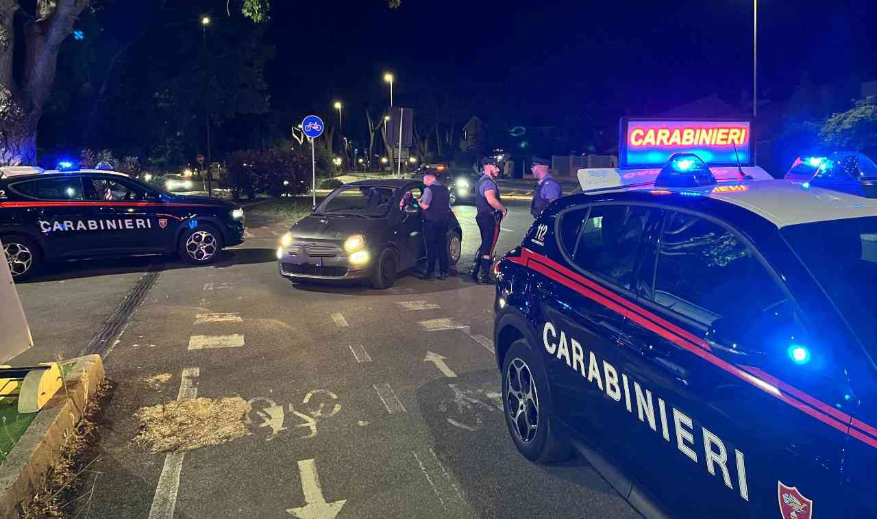 Ostia, controlli dei Carabinieri