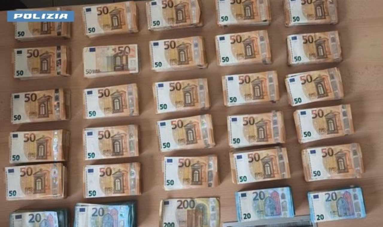 Banconote scoperte dalla Polfer
