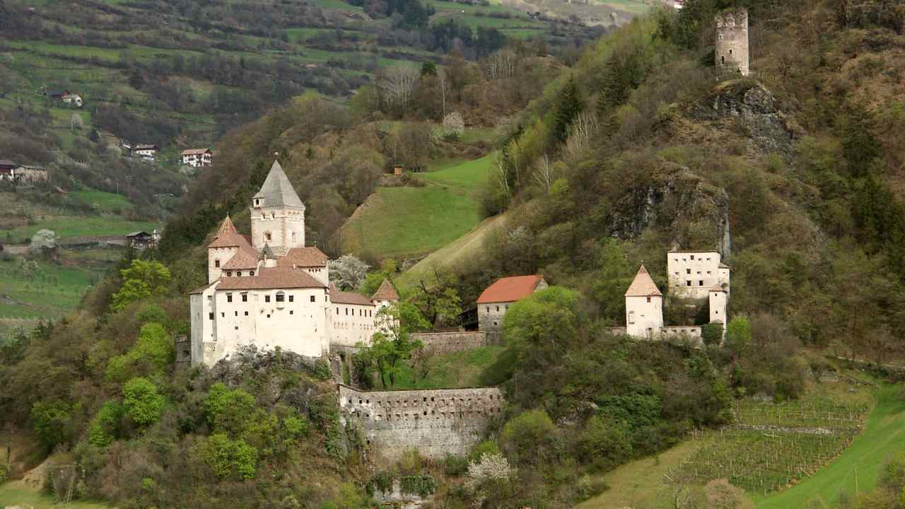 Castel Trostburg, courtesy Suedtirolerland