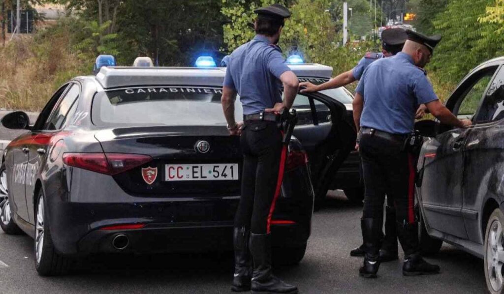 Carabinieri intervenuti sul luogo della segnalazione