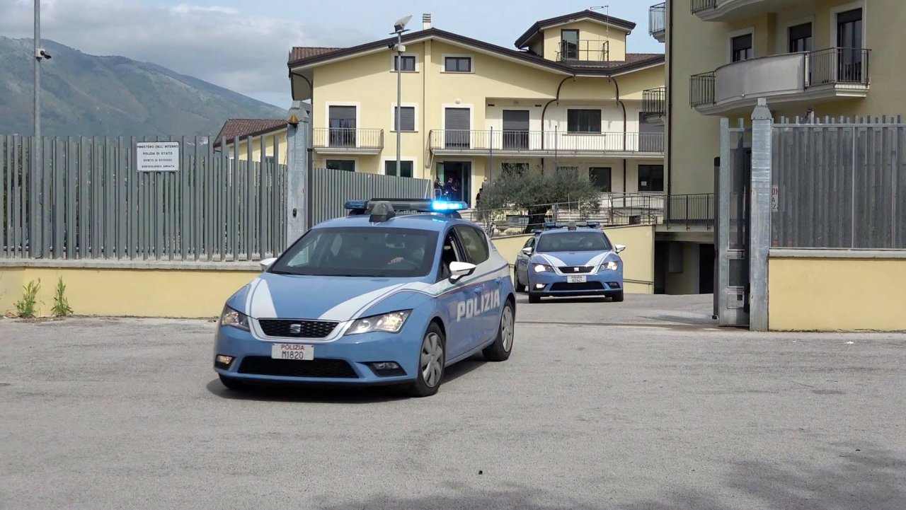 Polizia, volanti