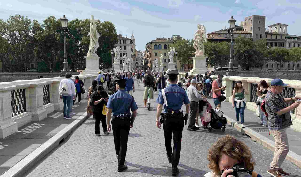 Controlli dei Carabinieri (Ponte Sant'Angelo)