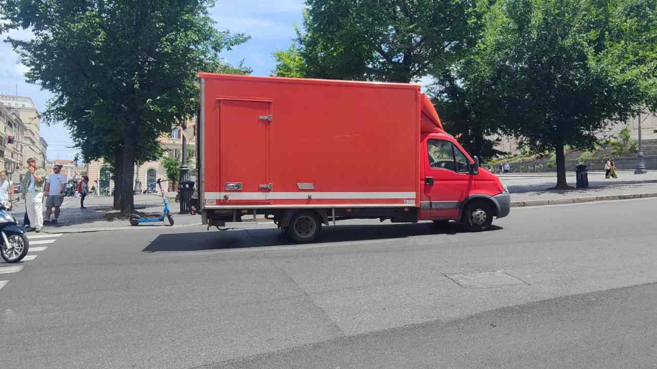 Camion trasporto merci