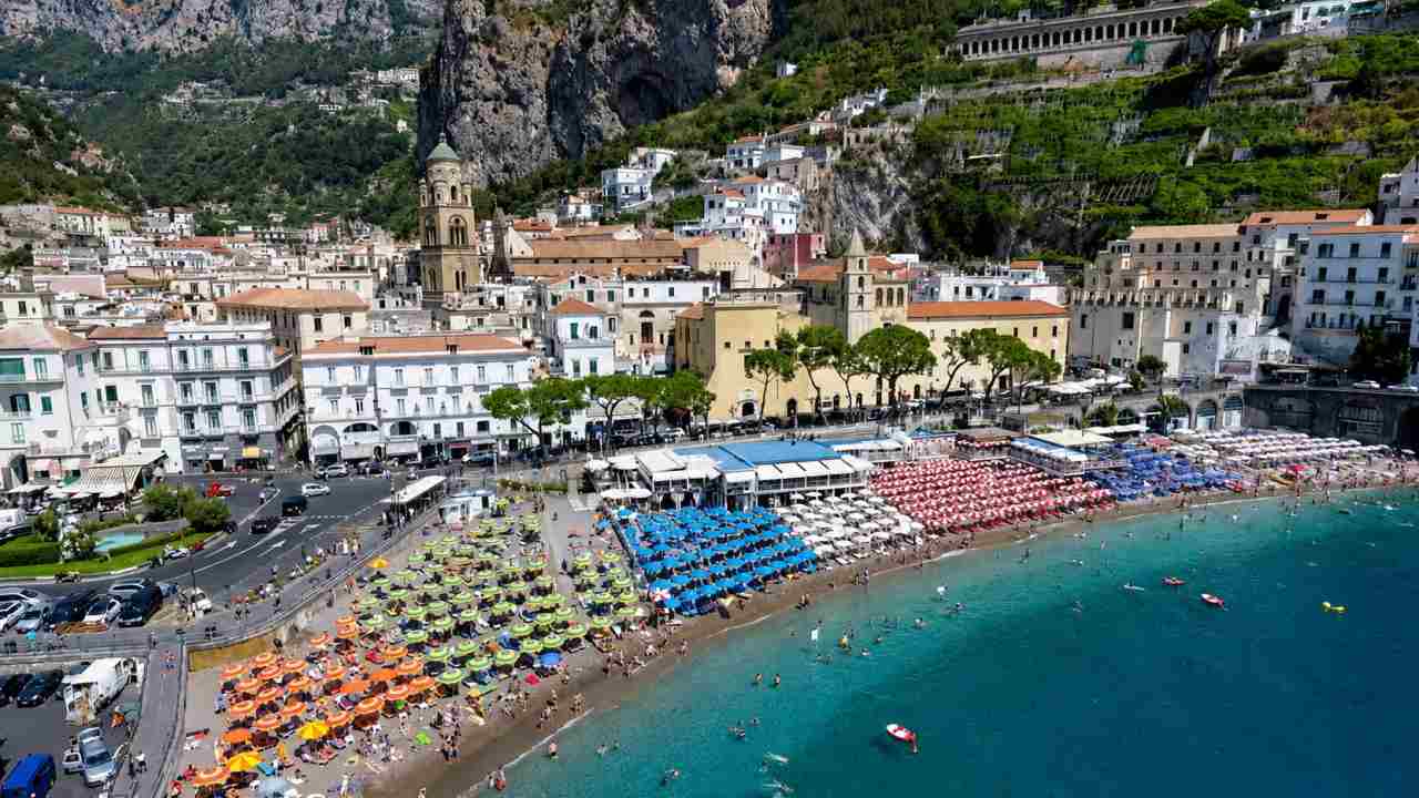 Amalfi, la spiaggia di Marina Grande