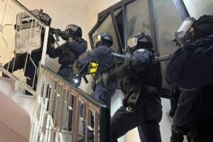 I Carabinieri durante le operazioni