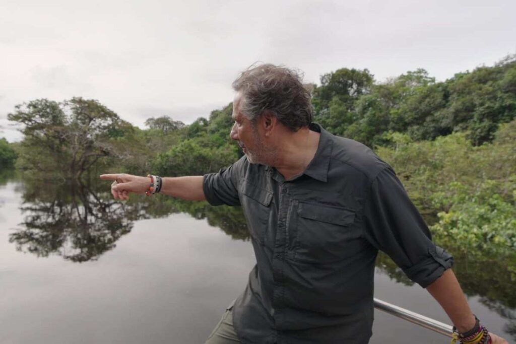 Mario Tozzi sul Rio delle Amazzoni