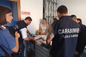 Controlli-dei-Carabinieri-con-i-colleghi-del-Tutela-Lavoro