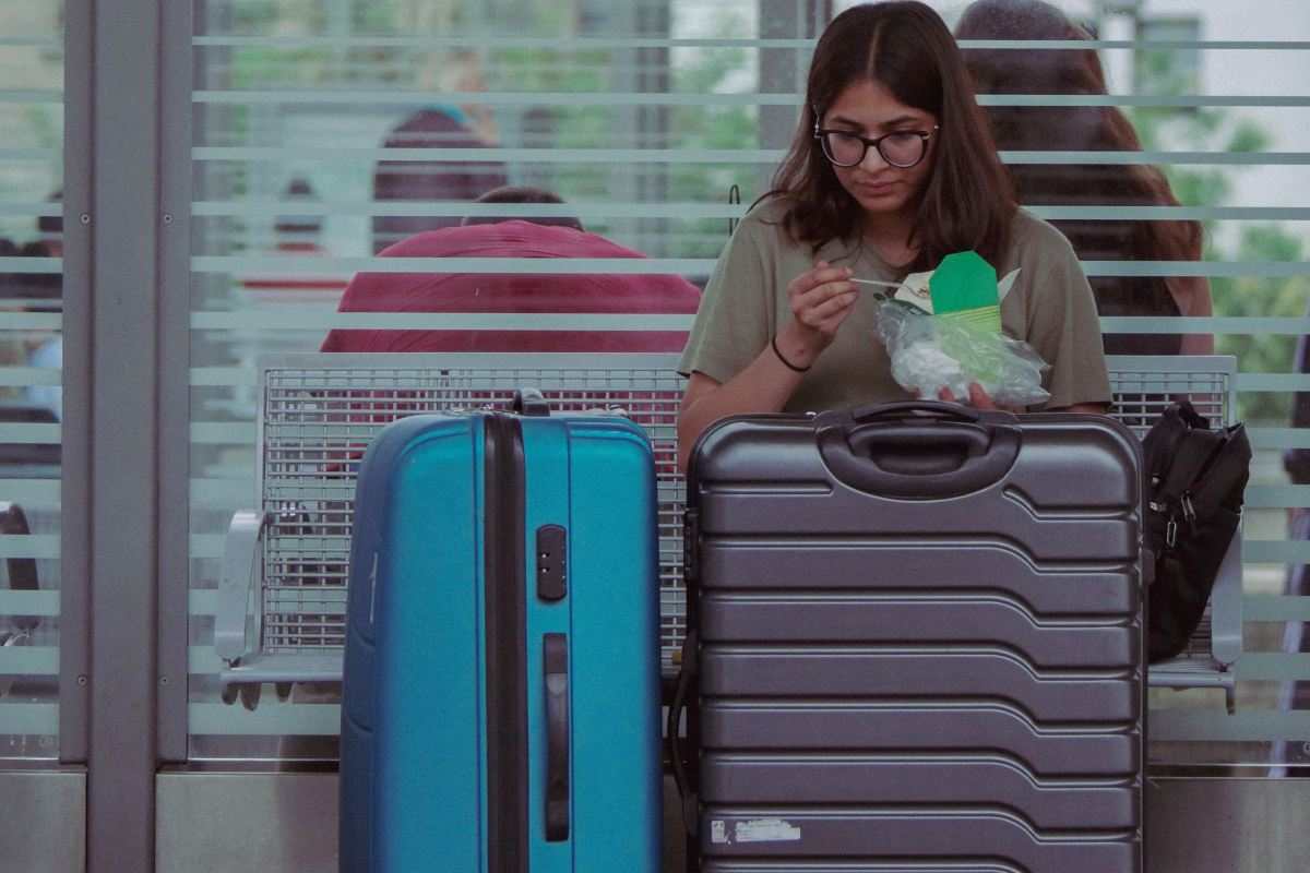 Valigie, Trolley alla stazione, pexels thereonsaturn