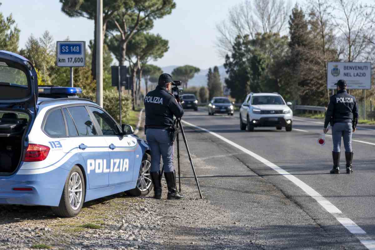 Polizia, controlli velocità con Autovelox